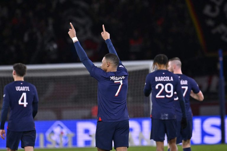 (VIDEO) ¡Doblete de Mbappé y triunfo del PSG en la Ligue 1!