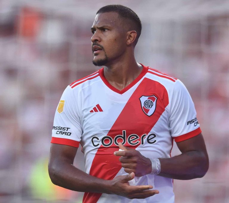 Salomón Rondón rescindió contrato con River Plate