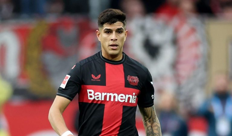 HINCAPIÉ, ABIERTO A IRSE DEL LEVERKUSEN: Liverpool lo sigue de cerca al ecuatoriano