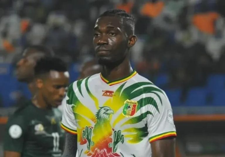 EN PLENA COPA AFRICANA: Jugador dio positivo de malaria