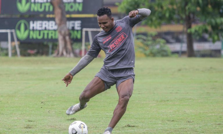 OFICIAL: Pedro Pablo Velasco ya no es jugador de BSC