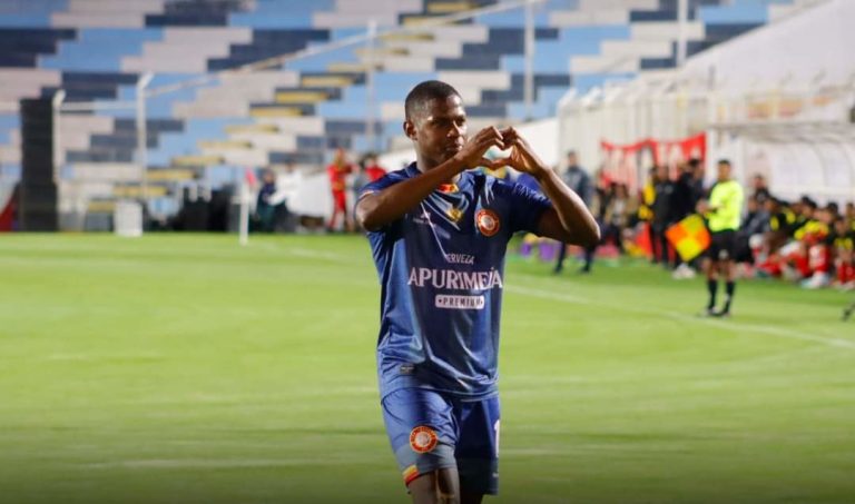 (VIDEO) Doblete de Abel Casquete: el ecuatoriano arruinó la noche de Cienciano