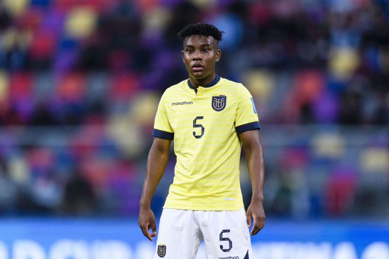 Bournemouth está listo para enviar una oferta por Óscar Zambrano