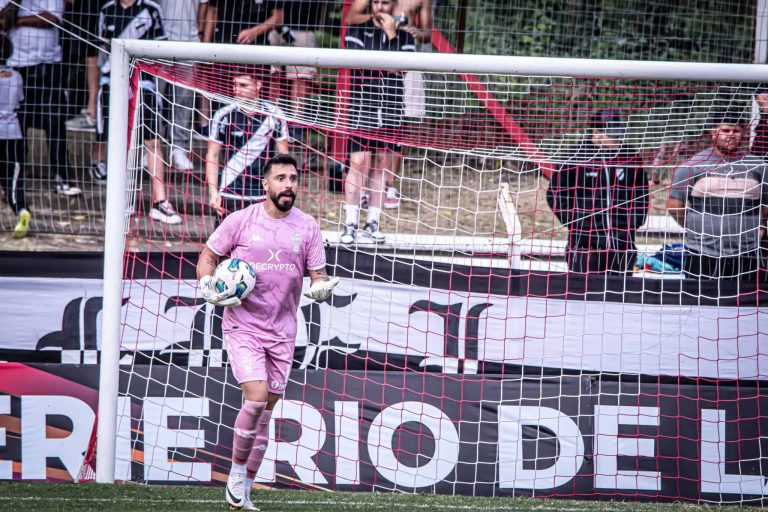 (VIDEO) Hernán Galíndez debutó oficialmente con Huracán