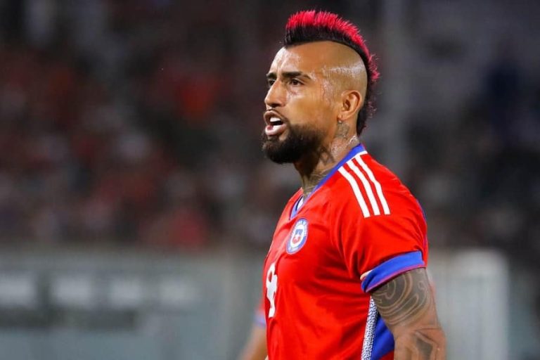 VUELVE A CASA: Arturo Vidal regresa a Colo Colo tras 18 años