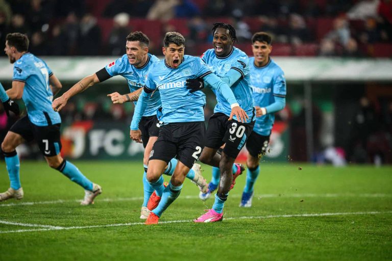 (VIDEO) Titularidad de Hincapié en el triunfo agónico del Leverkusen