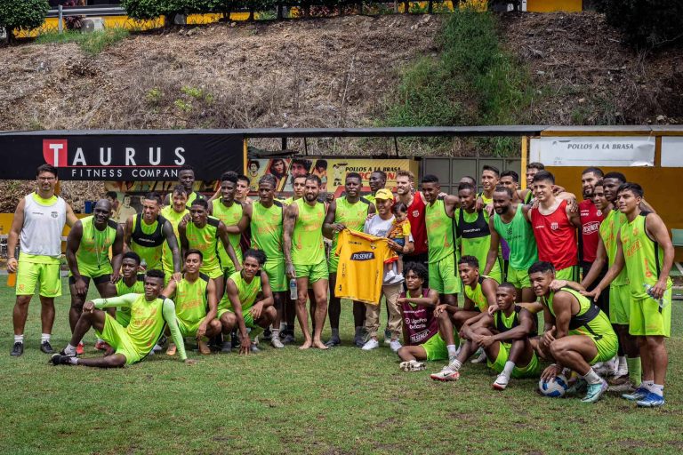 (FOTOS) BSC también homenajeó a Deivy Franco