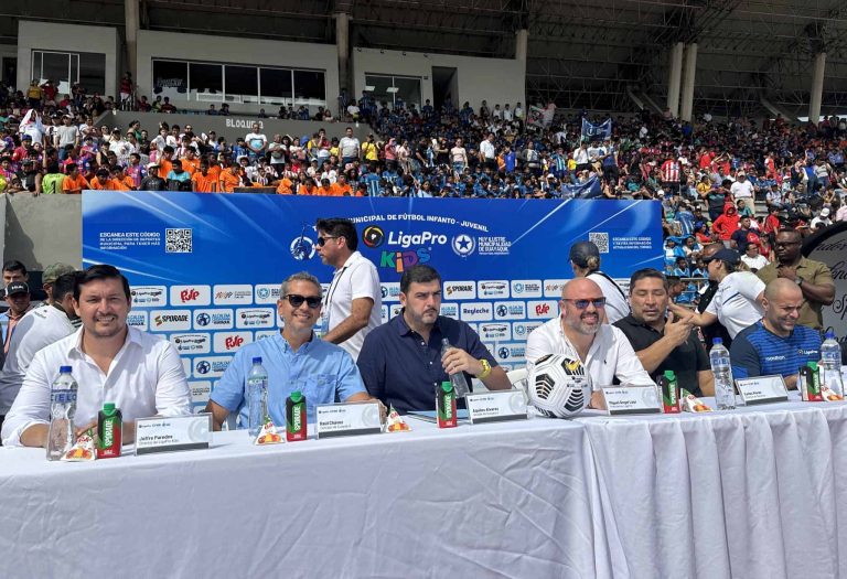 (VIDEO) Fue inaugurada la 2da edición de LigaPro Kids, junto a la alcaldía de Guayaquil