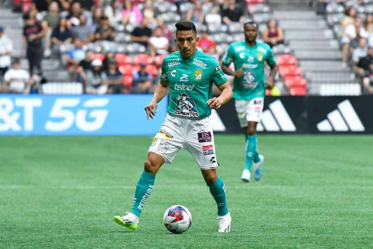 (VIDEO) GOL Y ASISTENCIA DE ÁNGEL MENA Vs. Santos Laguna