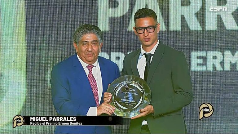 EL PRO 2023: Miguel Parrales se llevó el premio Ermen ‘Pantera’ Benítez
