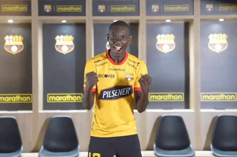 (VIDEO) OFICIAL: Janner Corozo seguirá siendo jugador de BSC