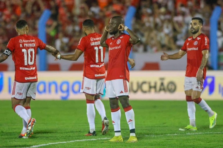 (VIDEO) IMPARABLE: Gol y asistencia para Enner Valencia en el campeonato Gaucho