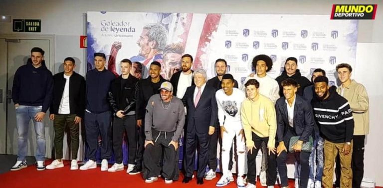Griezmann, homenajeado por el Atleti como el máximo goleador en la historia del club