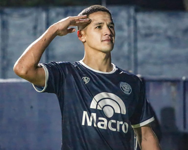 HAY ACUERDO: LDU comprará el pase de Alex Arce