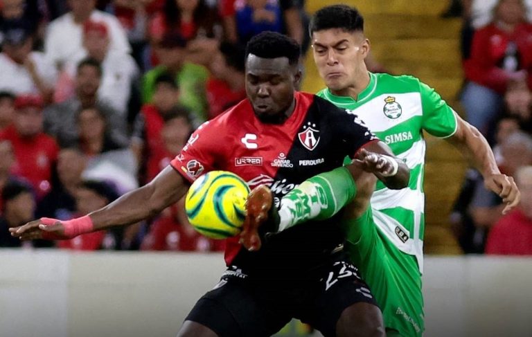 Con Jordy Caicedo al cambio: Atlas goleó al Santos Laguna