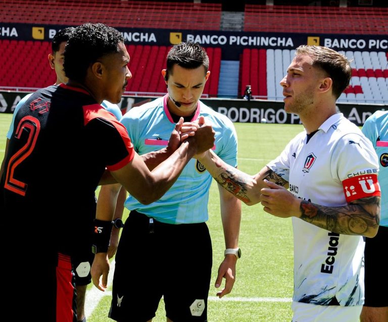 (VIDEO) Goleada de LDU ante Técnico Universitario en un amistoso