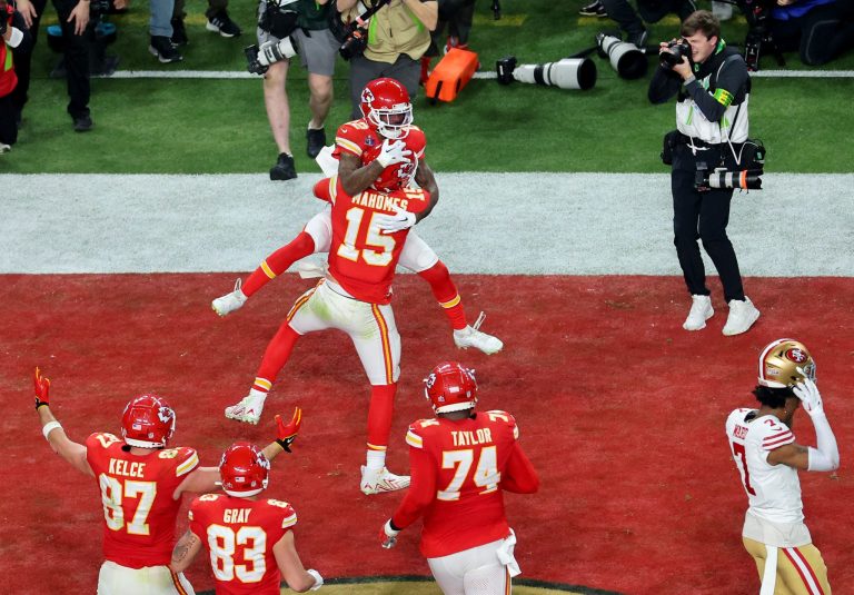 (VIDEO) LOS CHIEFS SON BICAMPEONES DEL SUPER BOWL