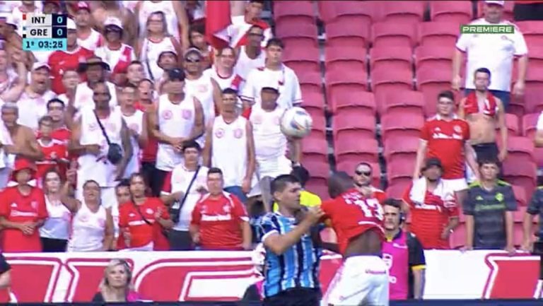 (VIDEO) Enner tuvo acción en el Clásico de Porto Alegre