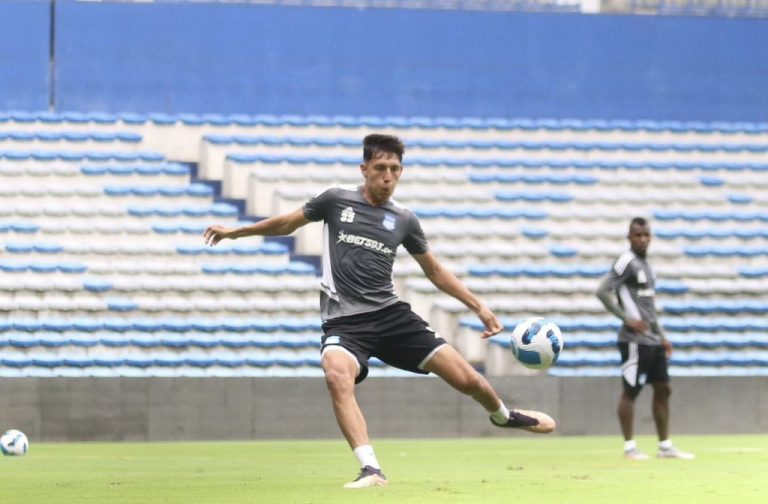 Jair Collahuazo viajó a Estados Unidos para fichar por su nuevo club