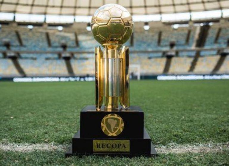 (FOTO) Revelaron el balón oficial para la Recopa Sudamericana