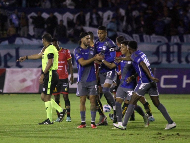 (VIDEO) Con drama al final: Emelec ganó de visitante al D. Cuenca