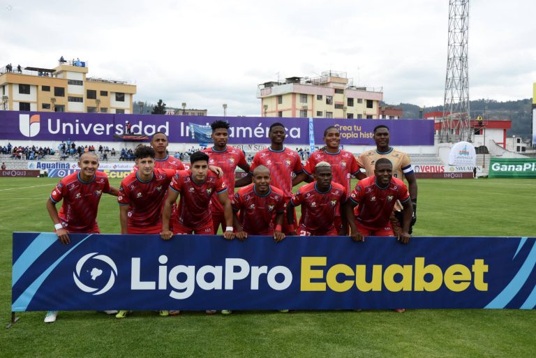 El Nacional solo pudo habilitar a tres jugadores para su compromiso ante Emelec