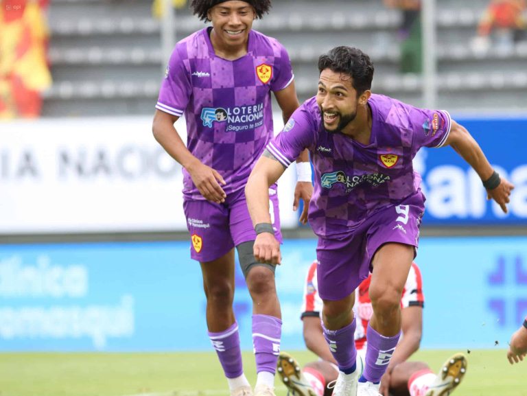 (VIDEO) LA PUNTA ES ‘ORIENTAL’: Aucas remontó ante T. Universitario