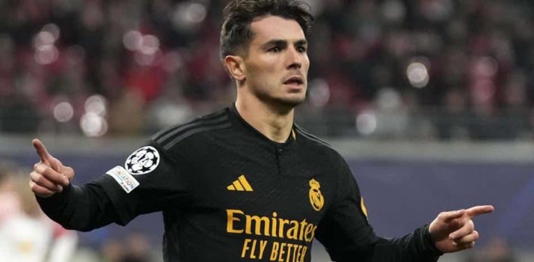 (VIDEO) Brahim ya es uno más con Marruecos ¡y se atreve a bailar!