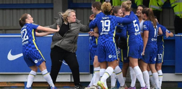 Problemas con las declaraciones de Emma Hayes: reaccionan sus jugadoras