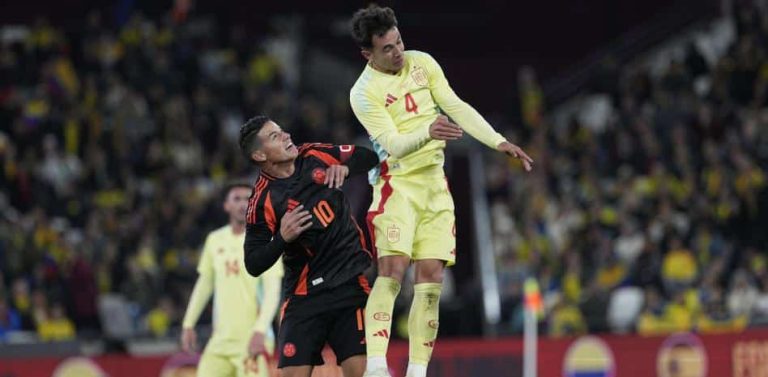 A James Rodríguez le gustaría volver a jugar en España