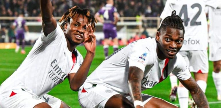(VIDEO) Un gran Leao asienta al Milan en el segundo puesto de la Serie A