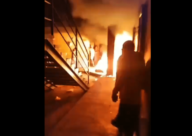 #StudioNews (VIDEO) Reportan una fuerte balacera en la cárcel de la Regional