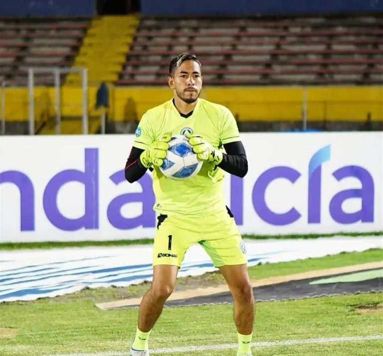 Gianluca Espinoza jugará en Emelec