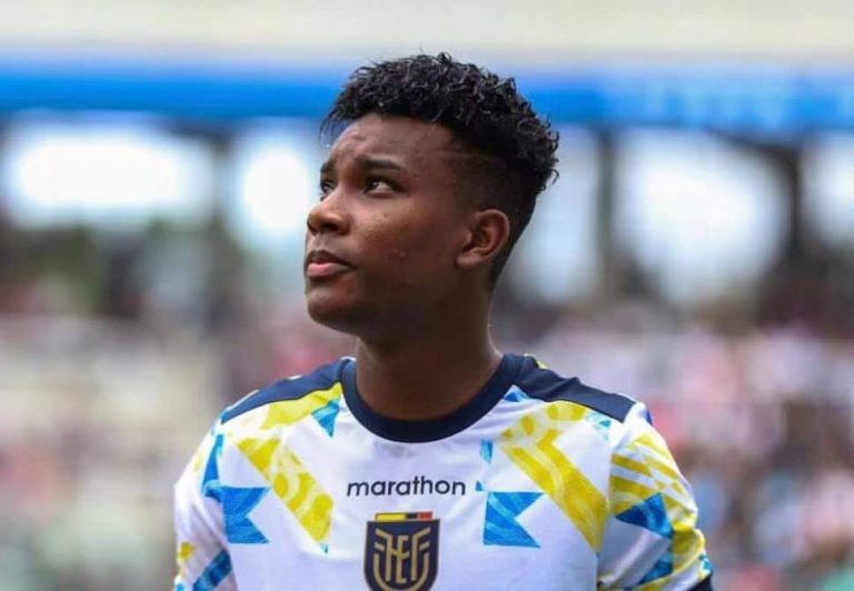 (COMUNICADO) Óscar Zambrano quedó desafectado de La Tri
