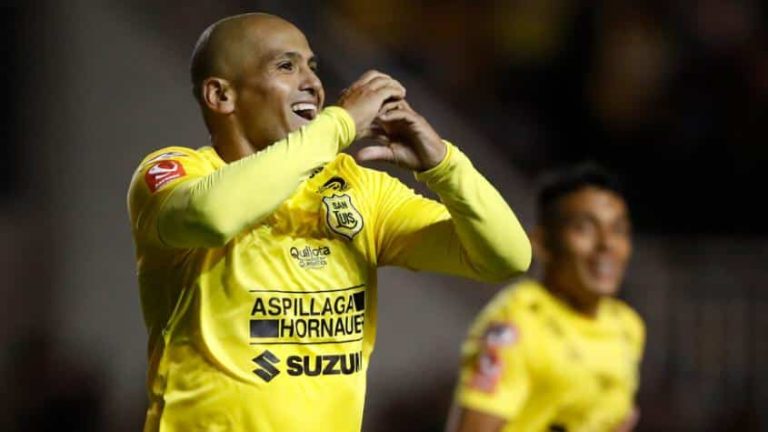 (VIDEO) Incombustible: Chupete Suazo se luce con un triplete en la Primera B de Chile