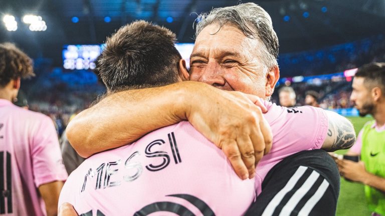 Tata Martino reveló cómo está Messi de la lesión y cuándo podría volver a jugar