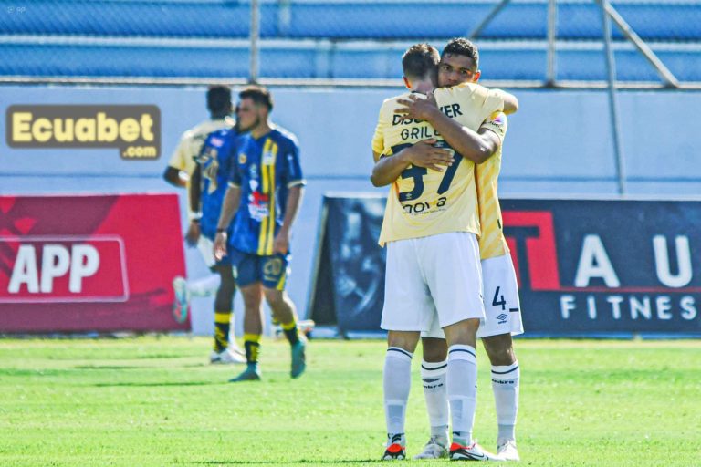 NO SE BAJA DE LA PELEA: U. Católica derrotó a Delfín en el Jocay