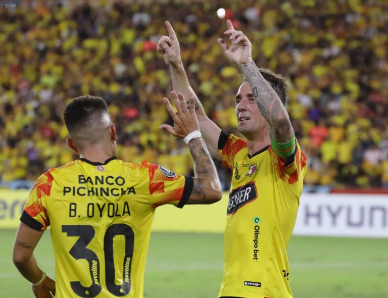 Noticia Banco Guayaquil // El golazo de Damián Díaz, nominado al “mejor de la semana” en Libertadores