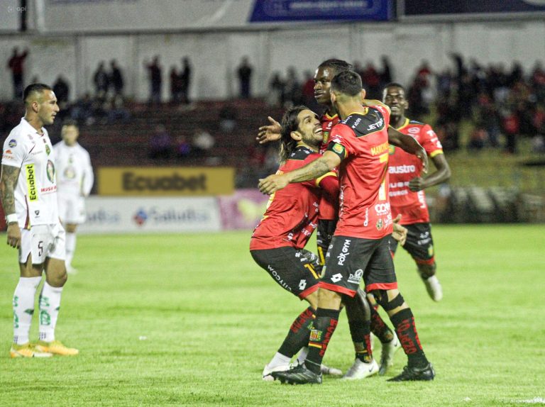 (VIDEO) ‘MANITO’ EN EL ASA: Deportivo Cuenca aplastó 5-0 a Mushuc Runa