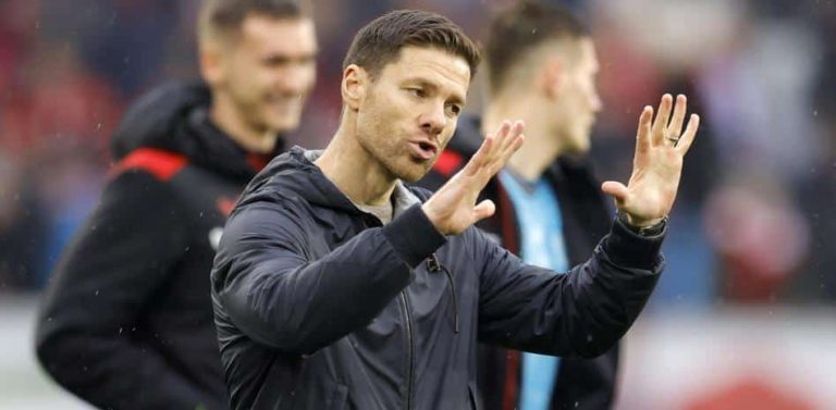 Un jugador del Leverkusen, decepcionado porque Xabi Alonso siga: “Esperaba que se fuera al Bayern”
