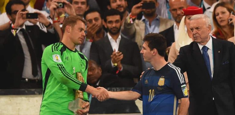 “Pondría a Neuer al mismo nivel que Messi”