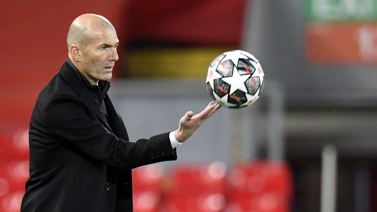Zinedine Zidane, cerca de arreglar con el Bayern Múnich