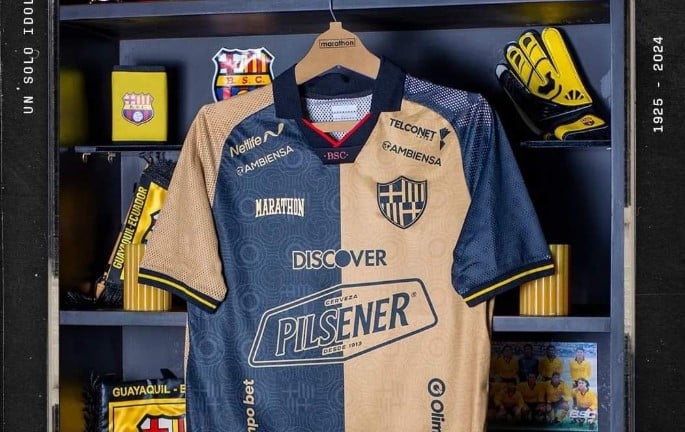 Noticia Banco Guayaquil // (FOTOS) BSC presentó las camisetas de su aniversario 99