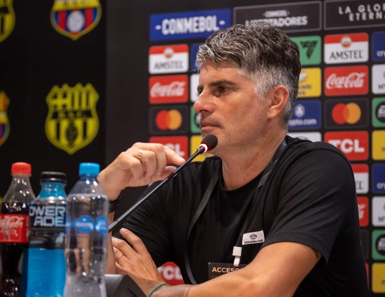 Diego López sobre terminar replegado: “No somos el Barcelona de España”