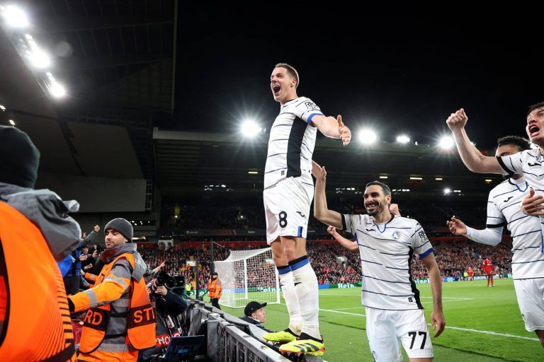 (VIDEO) Desastre del Liverpool en Anfield: Cayó goleado por el Atalanta en la Europa League
