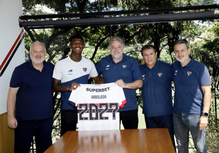 (VIDEO) HASTA 2027: Robert Arboleda renovó con São Paulo