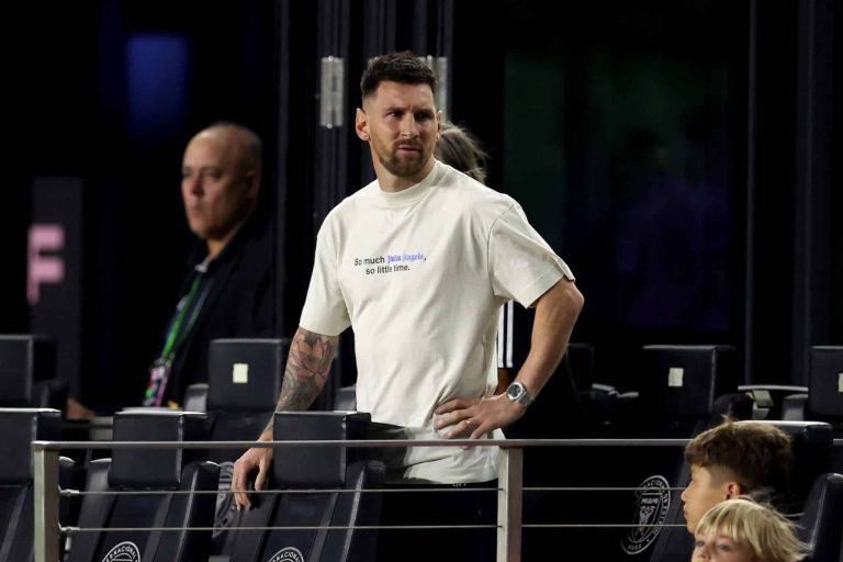 Lionel Messi ‘explotó’ y se encaró con el cuerpo técnico de Monterrey