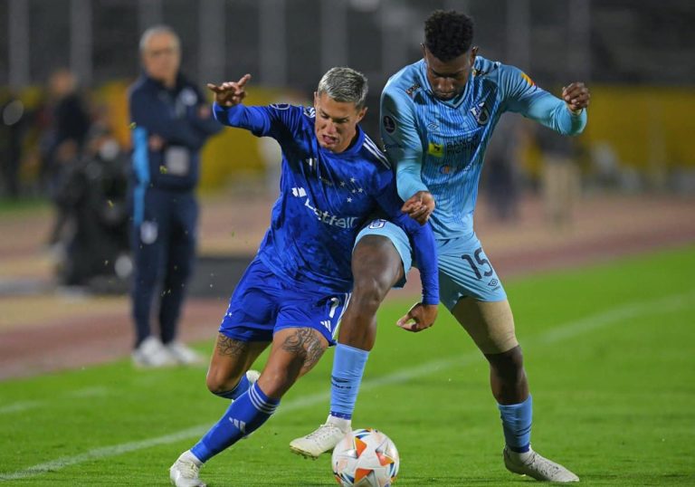 DEBUTÓ EL ‘TRENCITO’: U. Católica y Cruzeiro igualaron en el Atahualpa