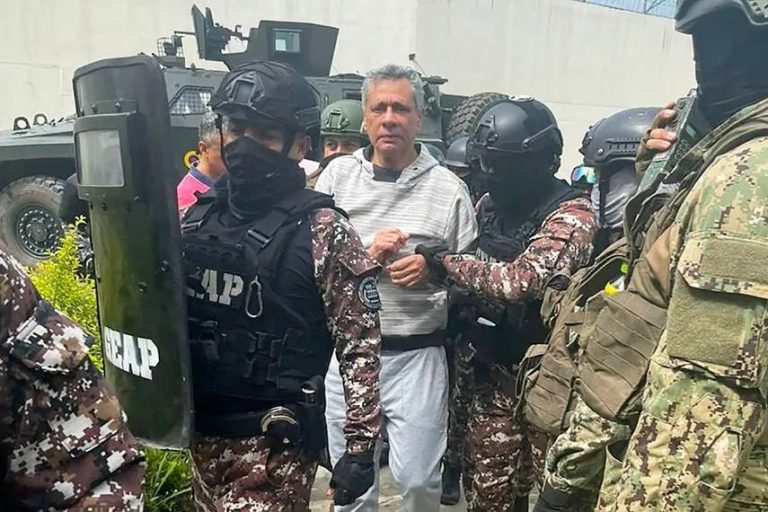 #StudioNews | Jorge Glas fue trasladado a un hospital tras ingesta de medicamentos