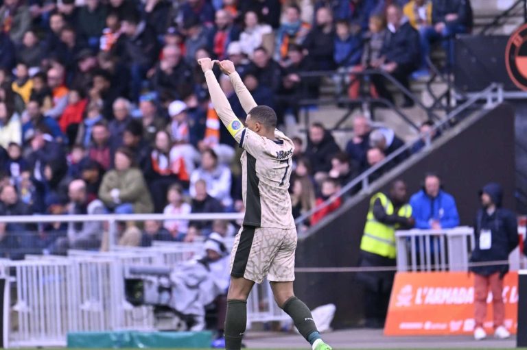 (VIDEO) GRAN JUGADA DE MBAPPÉ: Goleada del PSG para acariciar el título de la Ligue 1